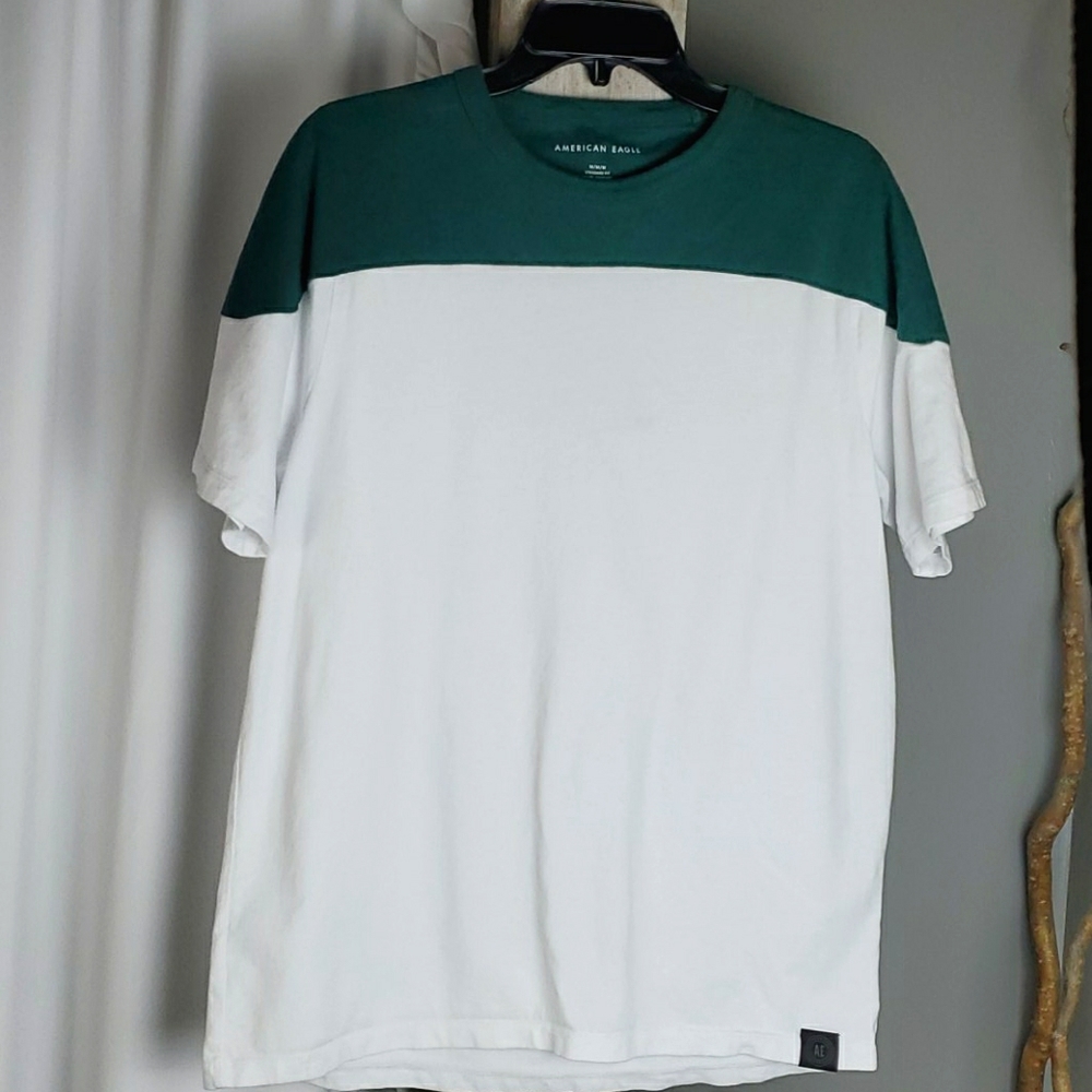 AMERICAN EAGLE MEN'S MEDIUM T-SHIRT